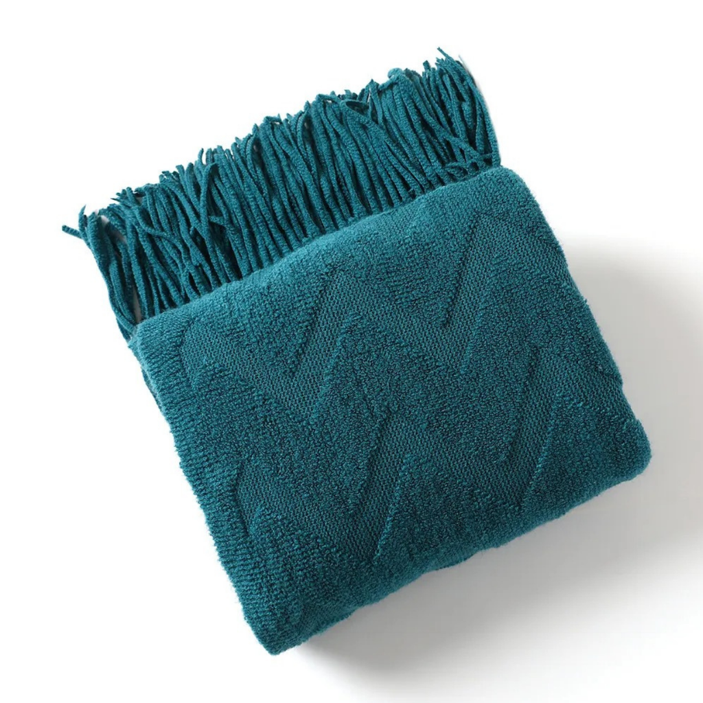 Bodø - Stickad pläd med fiskbensmönster