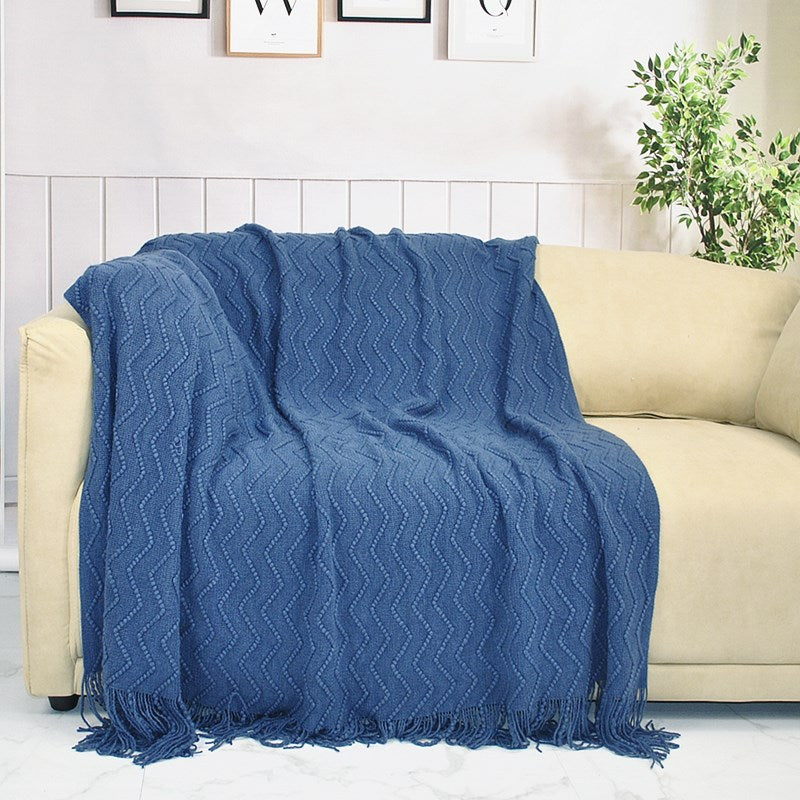 Harstad - Stickad pläd med sicksackmönster